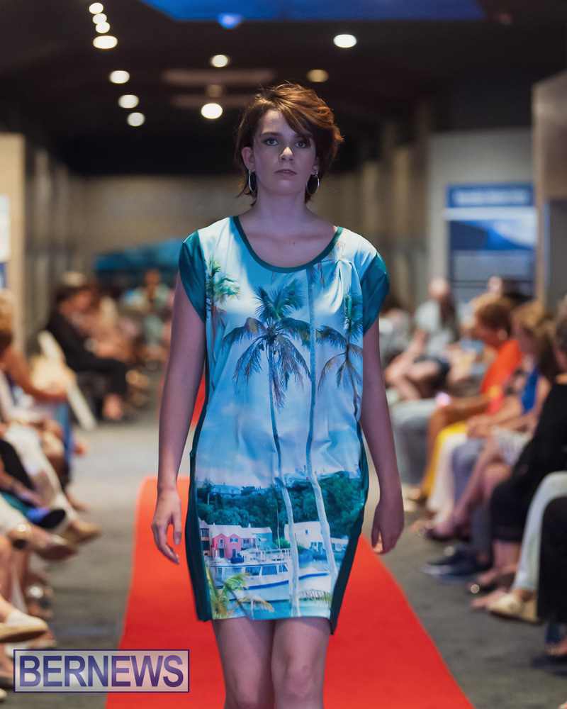 Fashion Fusion Bermudas meets France Bermuda May 30, 2025 AW-171