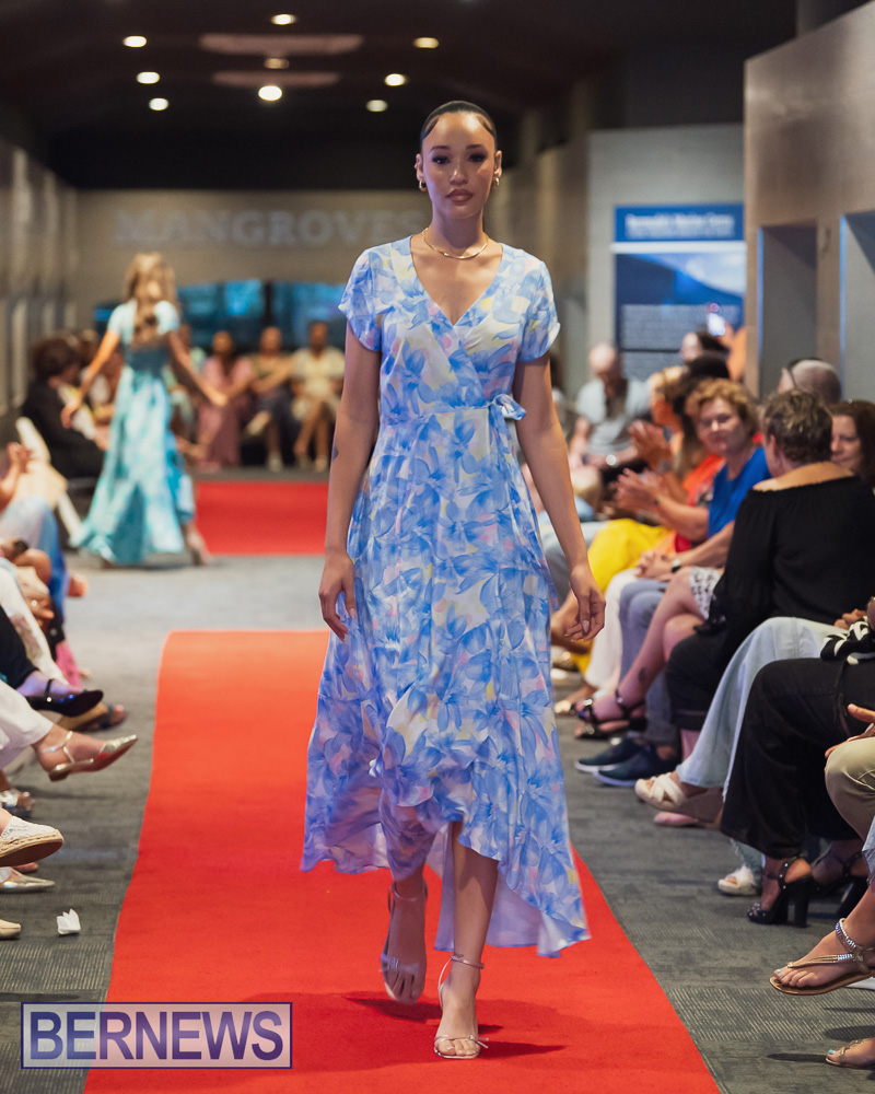 Fashion Fusion Bermudas meets France Bermuda May 30, 2025 AW-189