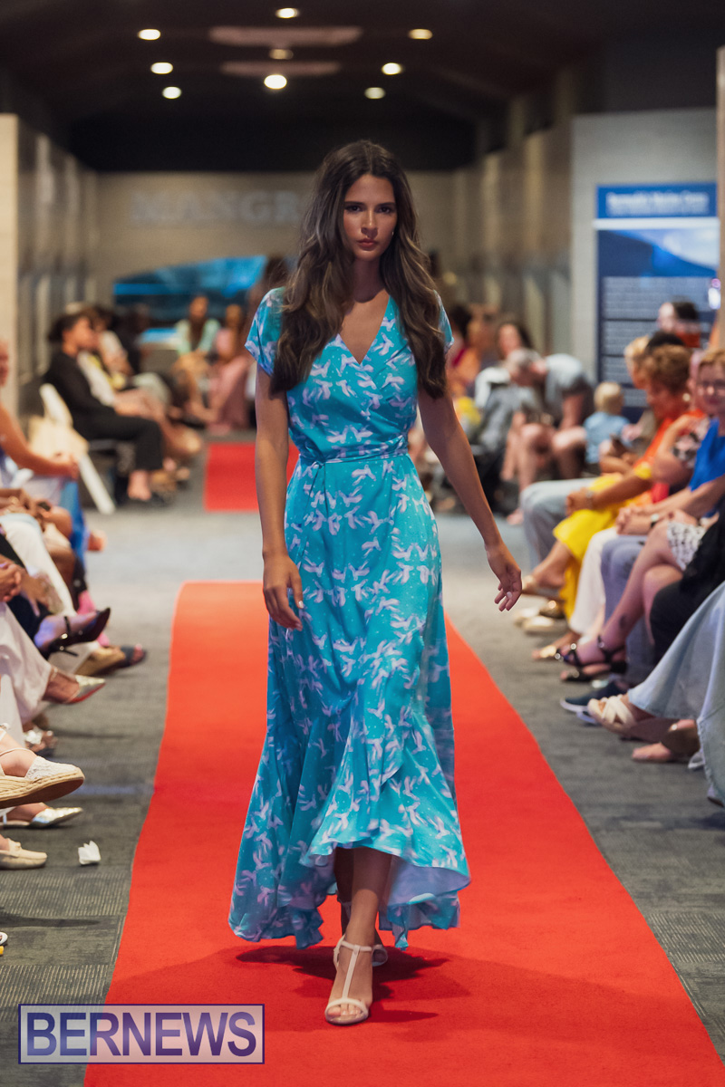 Fashion Fusion Bermudas meets France Bermudas May 30, 2025 AW-193