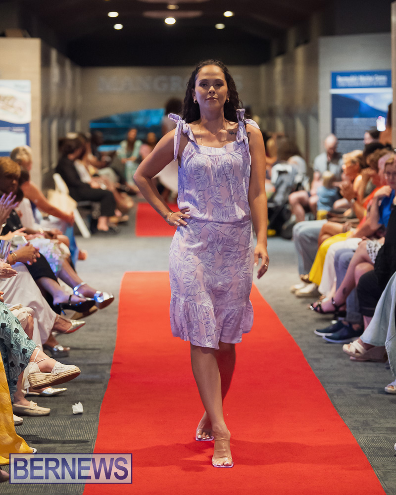 Fashion Fusion Bermudas meets France Bermuda May 30, 2025 AW-200