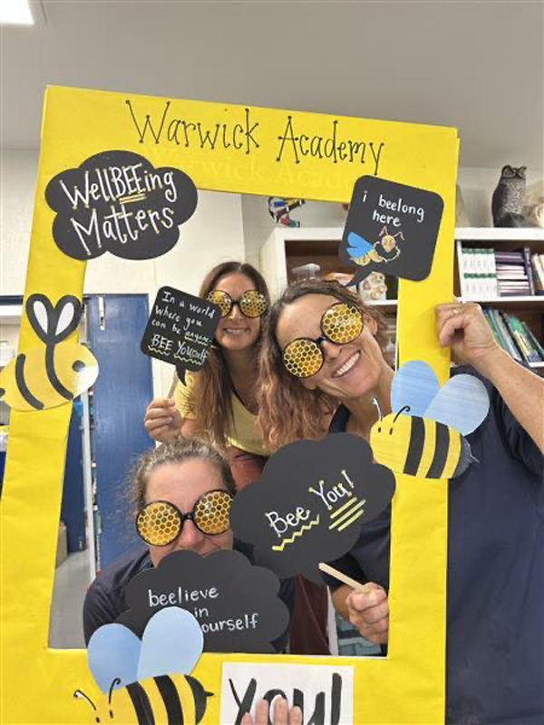Warwick Academy WellBEEing Mental Health Drive By Wave By Bermuda May 2025 (11)