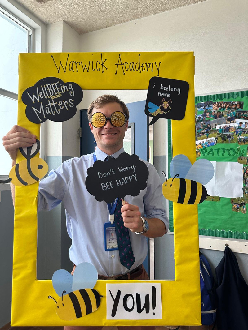 Warwick Academy WellBEEing Mental Health Drive By Wave By Bermuda May 2025 (30)