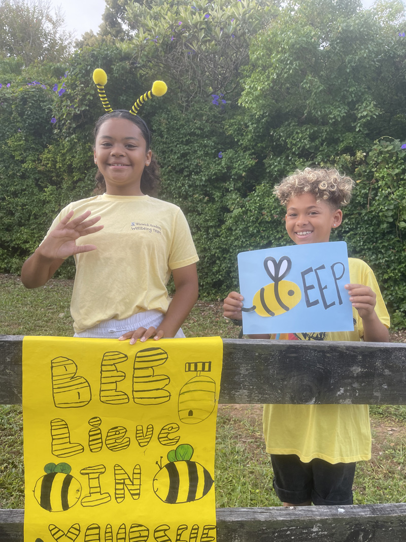 Warwick Academy WellBEEing Mental Health Drive By Wave By Bermuda May 2025 (47)