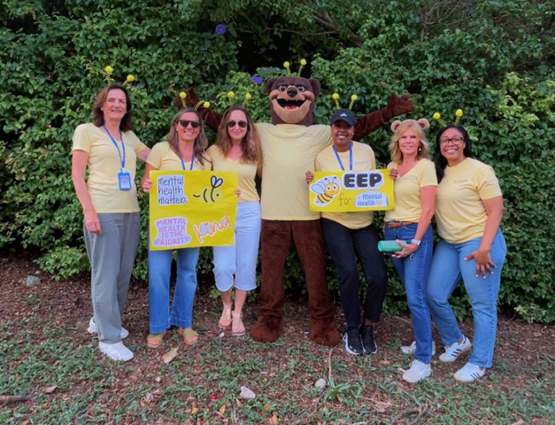 Warwick Academy WellBEEing Mental Health Drive By Wave By Bermuda May 2025 (5)