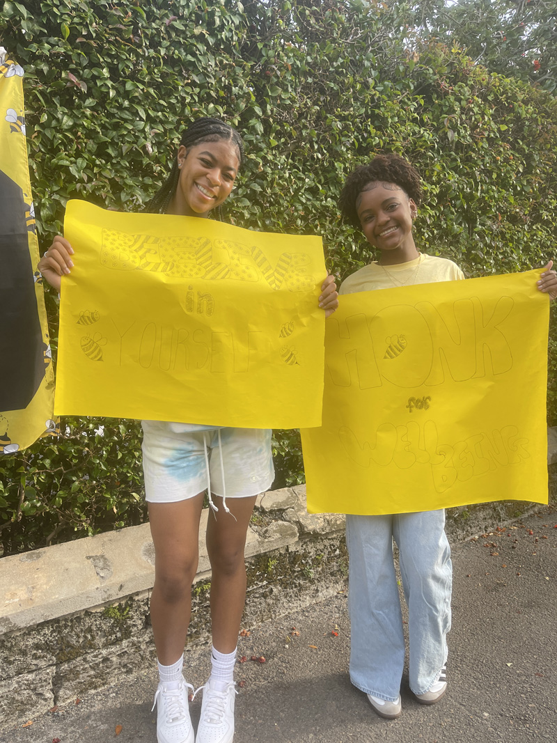 Warwick Academy WellBEEing Mental Health Drive By Wave By Bermuda May 2025 (51)