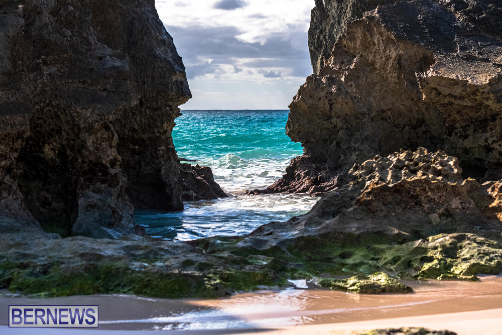 6 Nature's window....a glimpse of the ocean's beauty