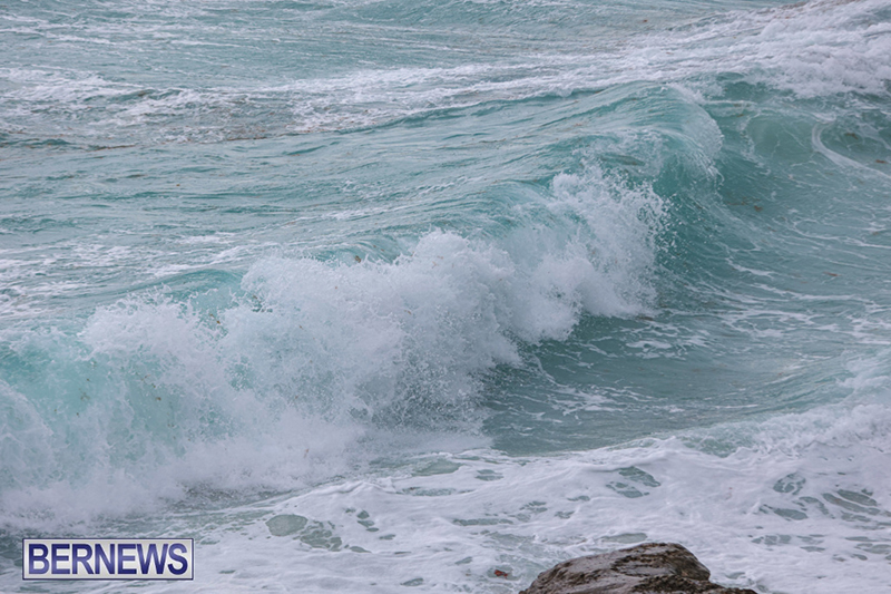 South Shore Waves Bermuda Aug 21 2025 DF-25