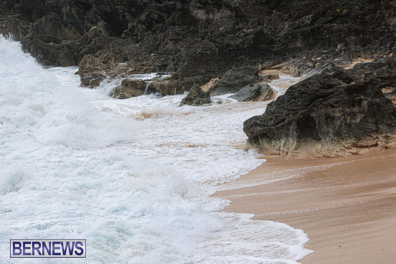South Shore Waves Bermuda Aug 21 2025 DF-46