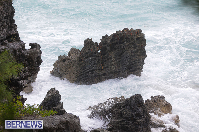 South Shore Waves Bermuda Aug 21 2025 DF-49