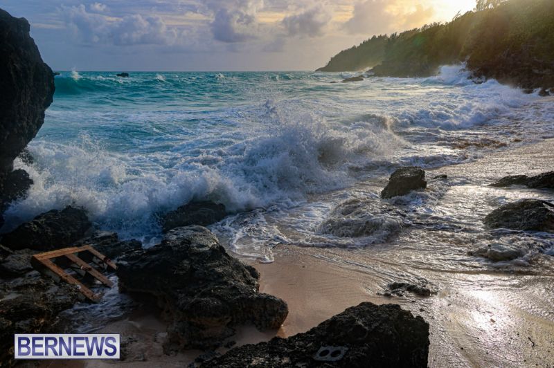 Waves At Church Bay Bermuda Aug 2025 (12)
