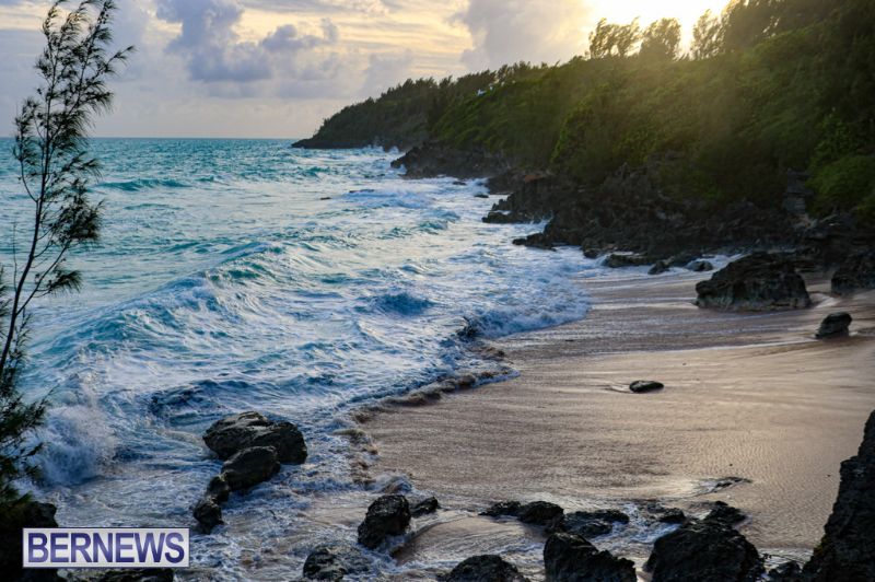 Waves At Church Bay Bermuda Aug 2025 (16)