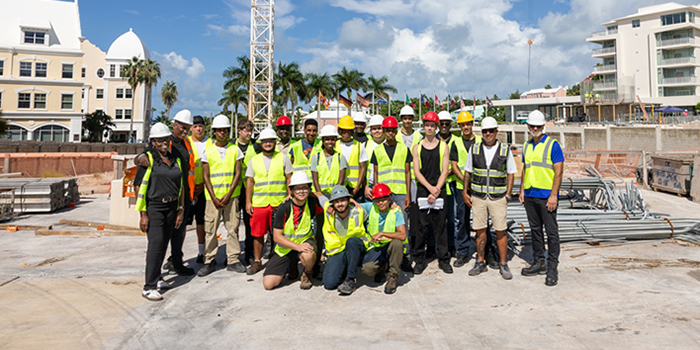 Photos: Students Tour Construction Sites