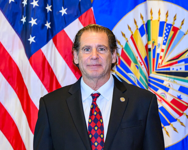 Lee Rizzuto October 2025