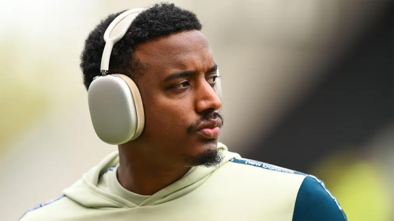 Nathan Trott Bermuda October 2025