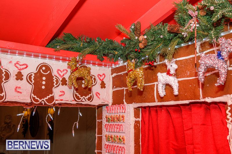 Hamilton Princess Gingerbread House Bermuda Nov 2025 (10)