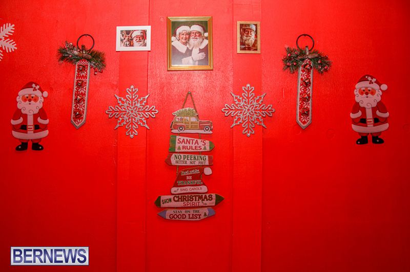 Hamilton Princess Gingerbread House Bermuda Nov 2025 (11)