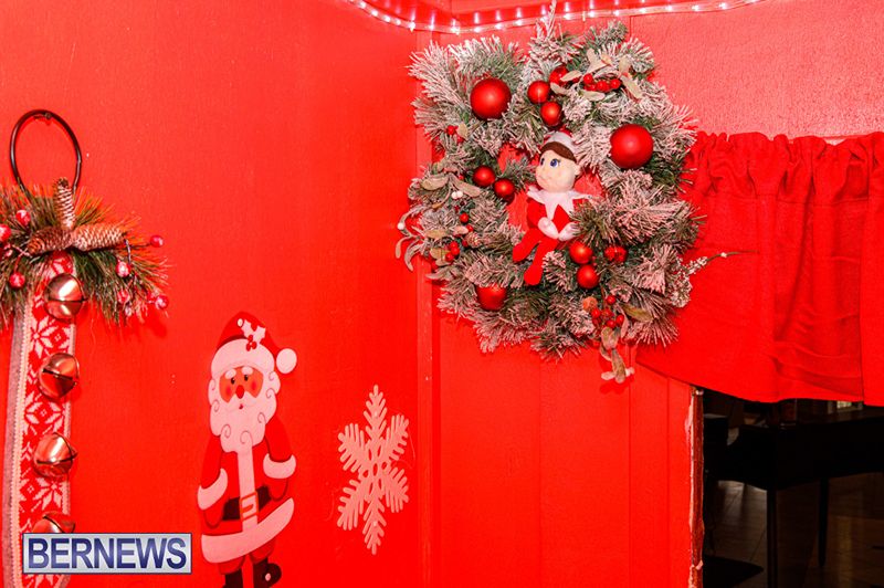 Hamilton Princess Gingerbread House Bermuda Nov 2025 (12)