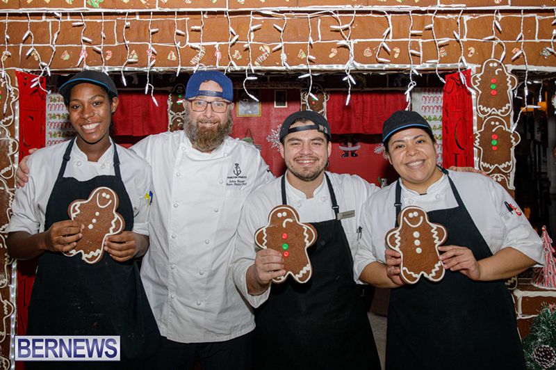 Hamilton Princess Gingerbread House Bermuda Nov 2025 (18)