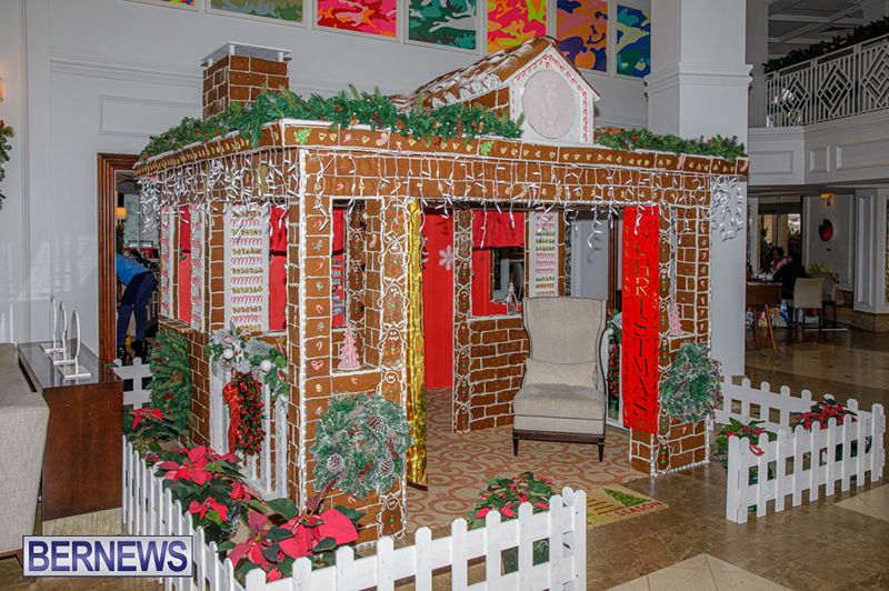 Hamilton Princess Gingerbread House Bermuda Nov 2025 (6)