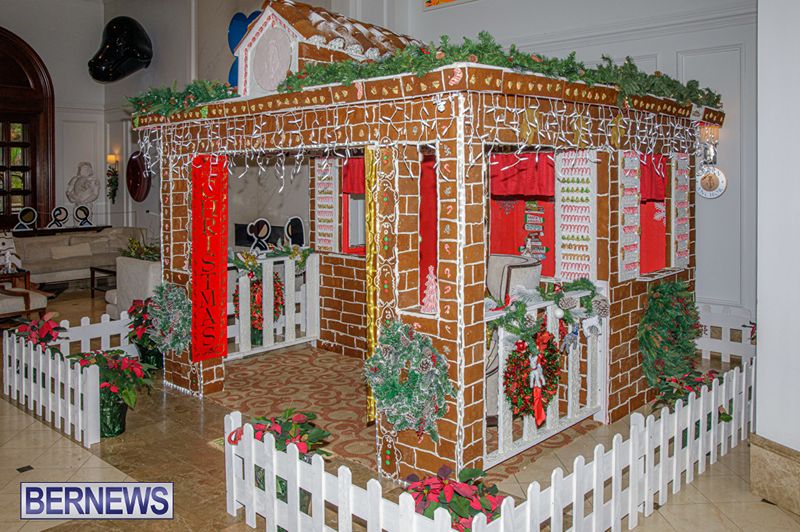Hamilton Princess Gingerbread House Bermuda Nov 2025 (7)