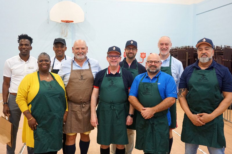 Hamilton Princess Salvation Army Thanksgiving Dinner Bermuda Nov 2025 (1)