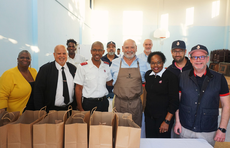 Hamilton Princess Salvation Army Thanksgiving Dinner Bermuda Nov 2025 (2)