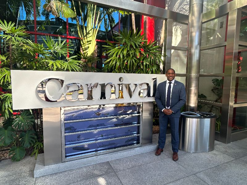 Minister Owen Darrell Carnival Corporation Executives Bermuda Nov 2025 (2)