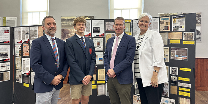 Governor Visits Saltus History Showcase