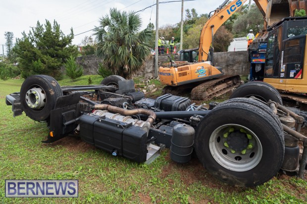 Trash Truck Recovery South Road Bermuda November 4 2025 AW-104