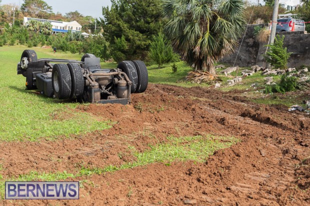 Trash Truck Recovery South Road Bermuda November 4 2025 AW-110