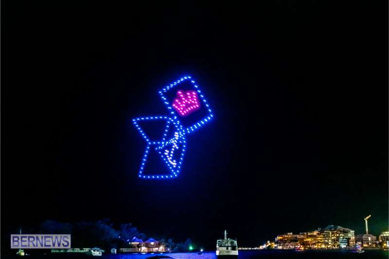 2025 MarketPlace Christmas Fireworks & Drone Show Bermuda Dec 2025 (3)