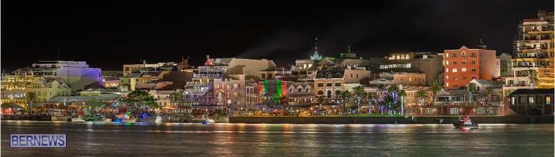 2025 MarketPlace Christmas Fireworks & Drone Show Bermuda Dec 2025 (32)