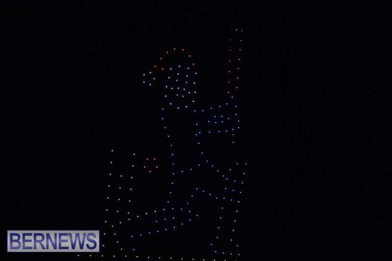 2025 MarketPlace Christmas Fireworks & Drone Show Bermuda Dec 2025 (35)