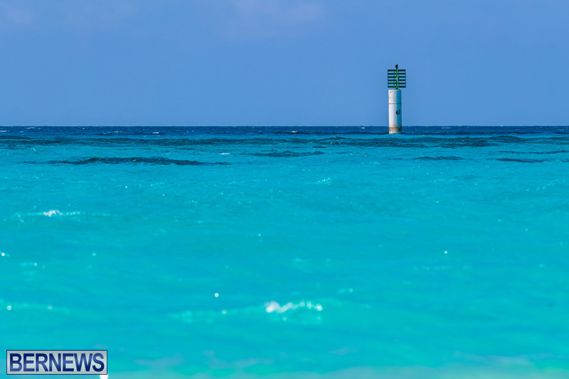 3 The turquoise and blues of the sea blend into the horizon