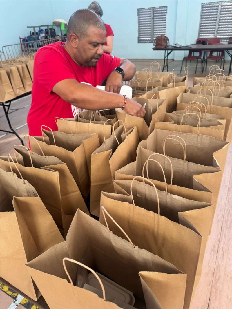 Bacardi Limited Salvation Army 250 Holiday Meals Bermuda Dec 2025 (1)