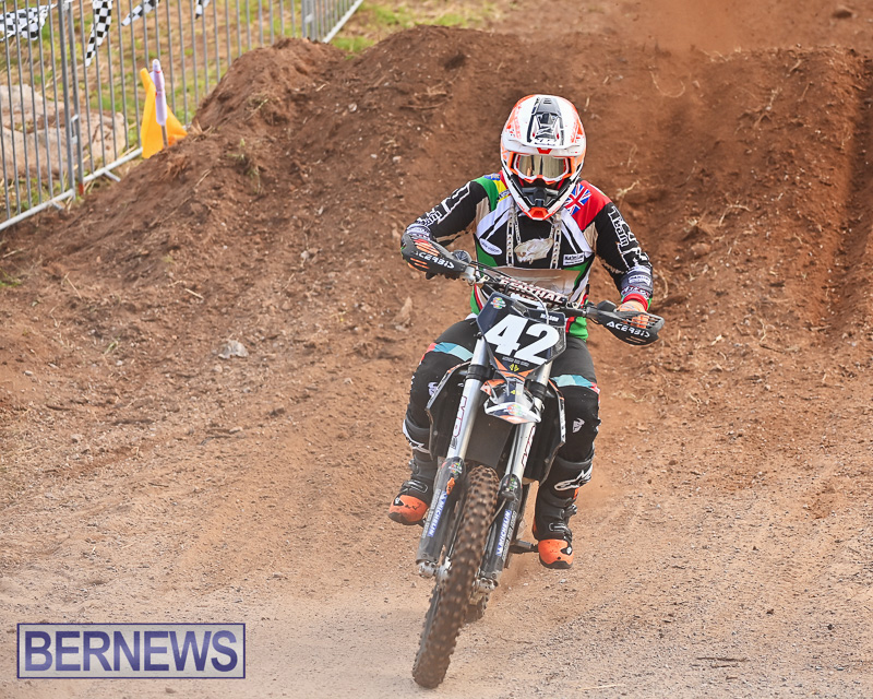 Scrambling Coney Island Bermuda Dec 28 2025 AW-121