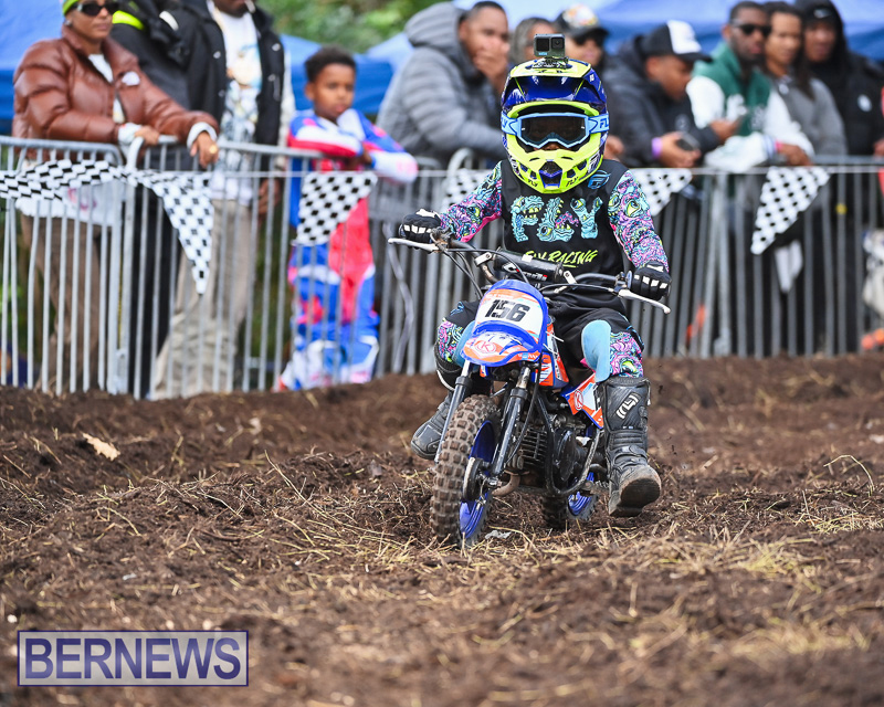 Scrambling Coney Island Bermuda Dec 28 2025 AW-134