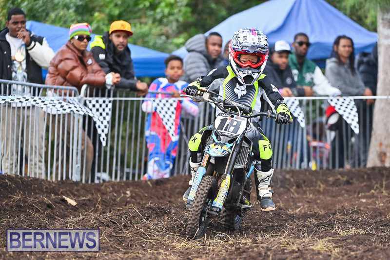 Scrambling Coney Island Bermuda Dec 28 2025 AW-137
