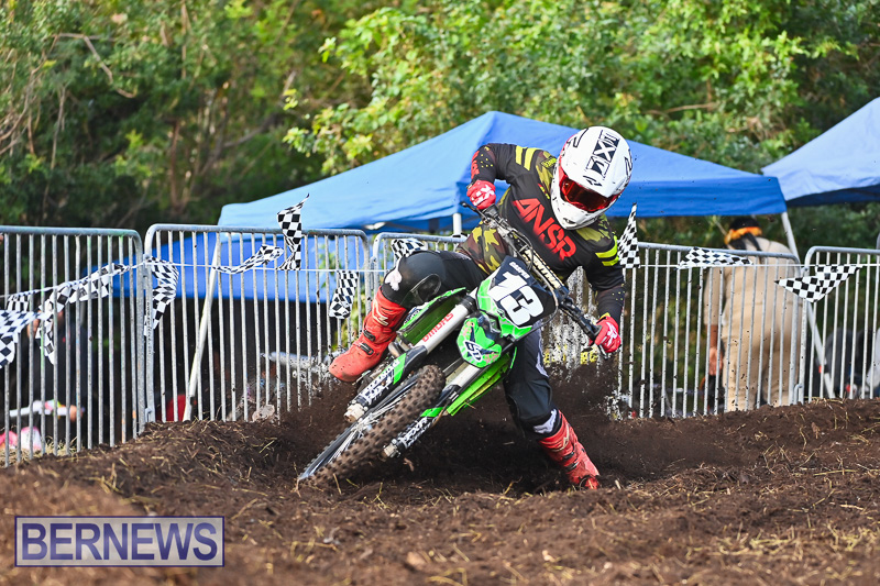 Scrambling Coney Island Bermuda Dec 28 2025 AW-144