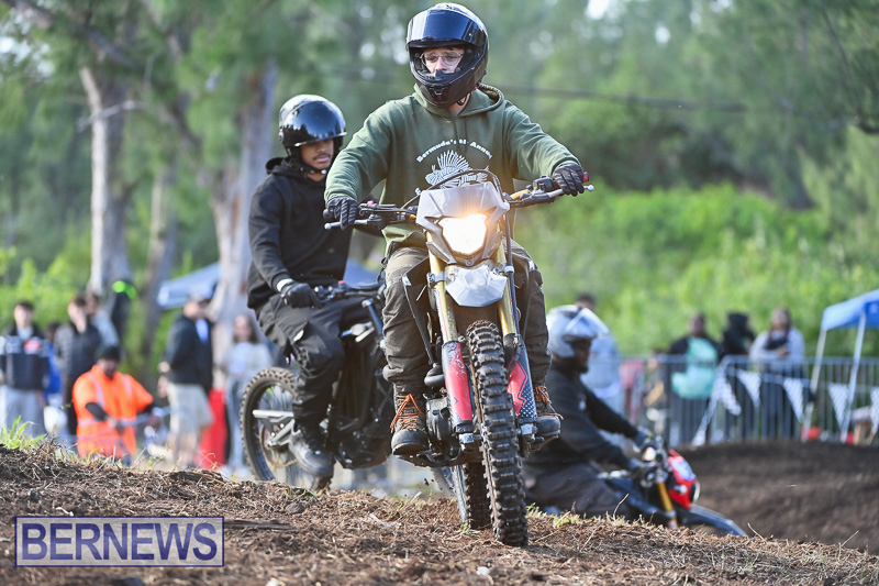 Scrambling Coney Island Bermuda Dec 28 2025 AW-148