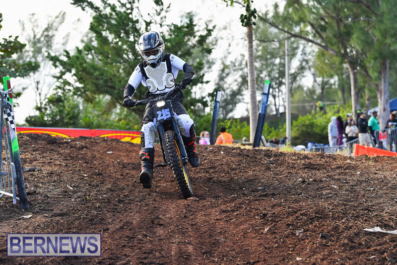 Scrambling Coney Island Bermuda Dec 28 2025 AW-153