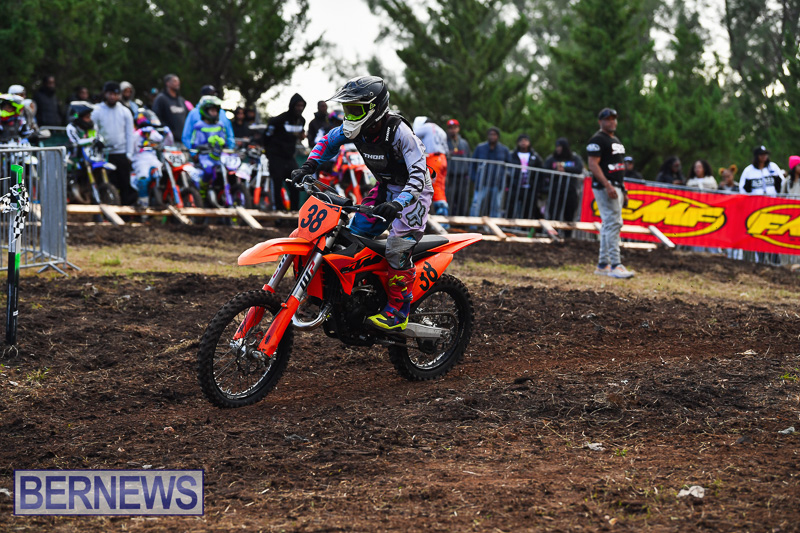 Scrambling Coney Island Bermuda Dec 28 2025 AW-156