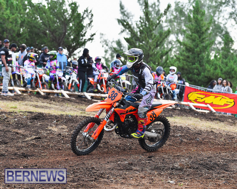 Scrambling Coney Island Bermuda Dec 28 2025 AW-162