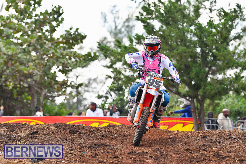 Scrambling Coney Island Bermuda Dec 28 2025 AW-167