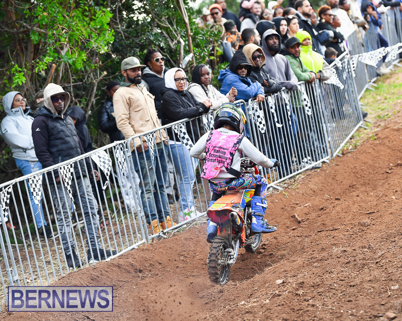 Scrambling Coney Island Bermuda Dec 28 2025 AW-179