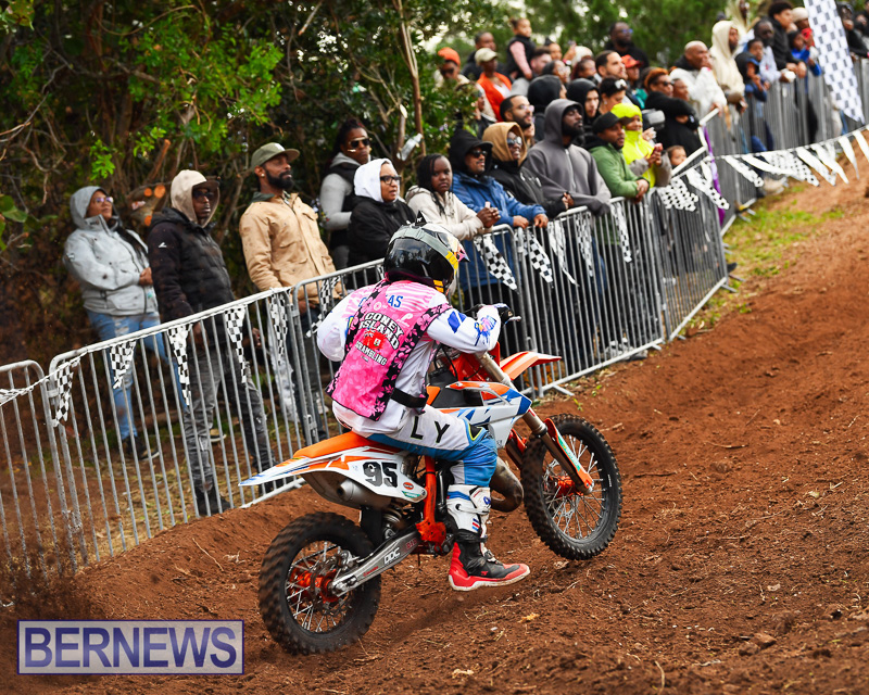 Scrambling Coney Island Bermuda Dec 28 2025 AW-180