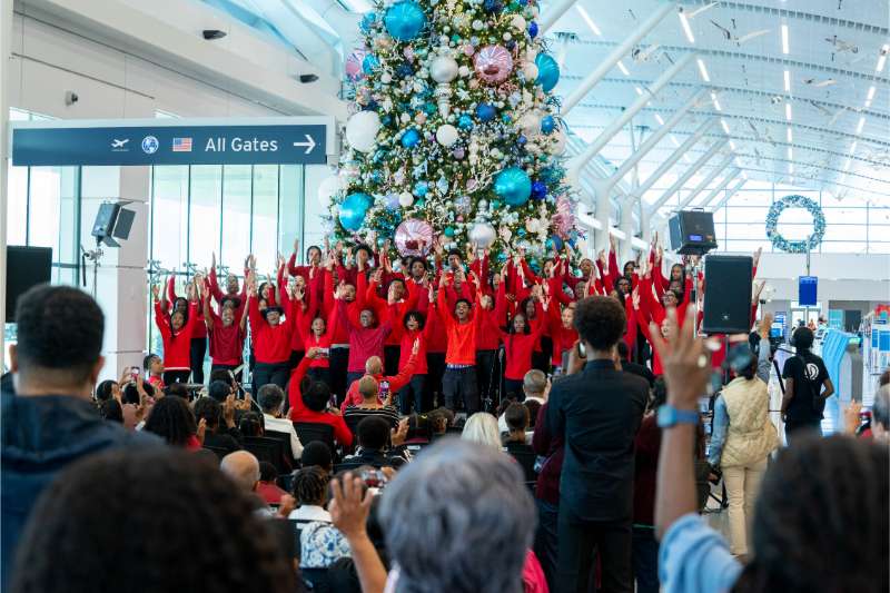 Skyport’s Great Christmas Carol-Off Winners Bermuda Dec 2025 (4)