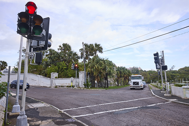 Traffic Lights Bermuda Dec 11 2025 2