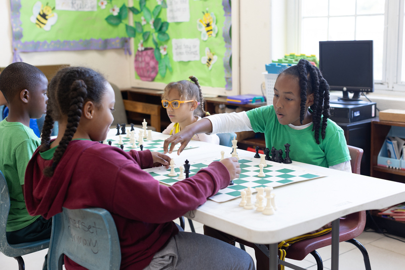 16559_0400_GV_Minister Caesar visit SOMERSET PRIMARY CHESS CLUB_JG-4 Bermuda April 6 2026