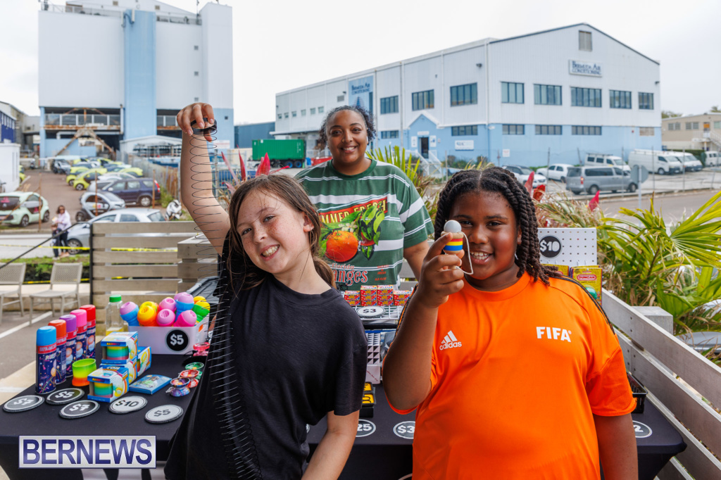 Photos & Video: Bermuda Walls & ESC Market